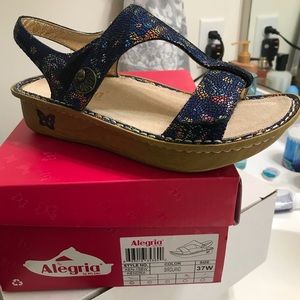 Alegria sandals 7.5